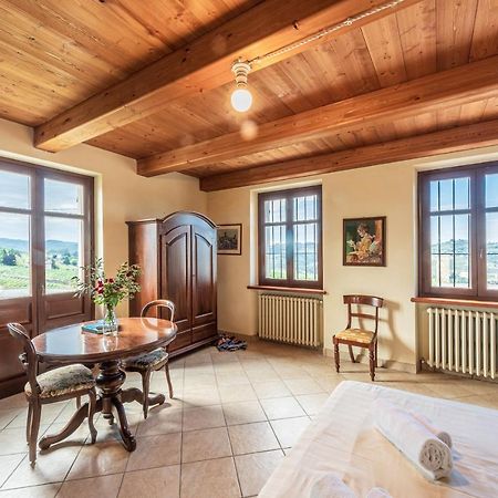 Villa Bricco Paglieri, Entire Villa Alba  Bagian luar foto