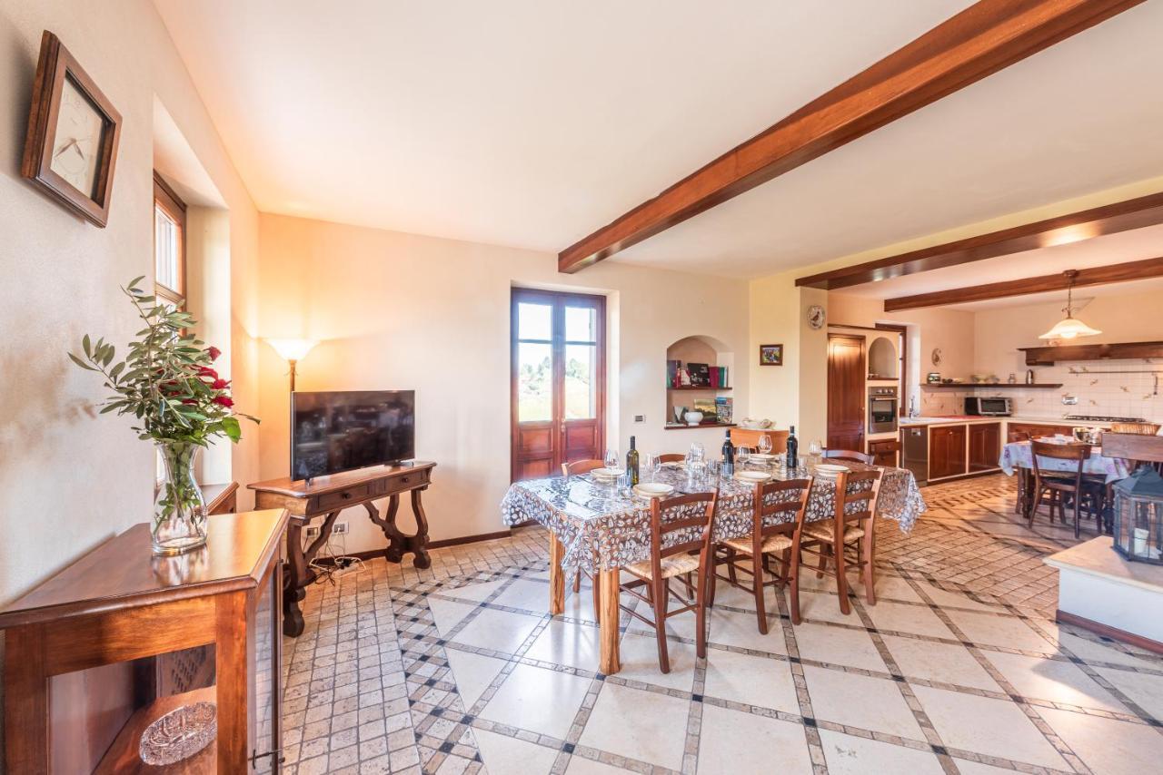 Villa Bricco Paglieri, Entire Villa Alba  Bagian luar foto