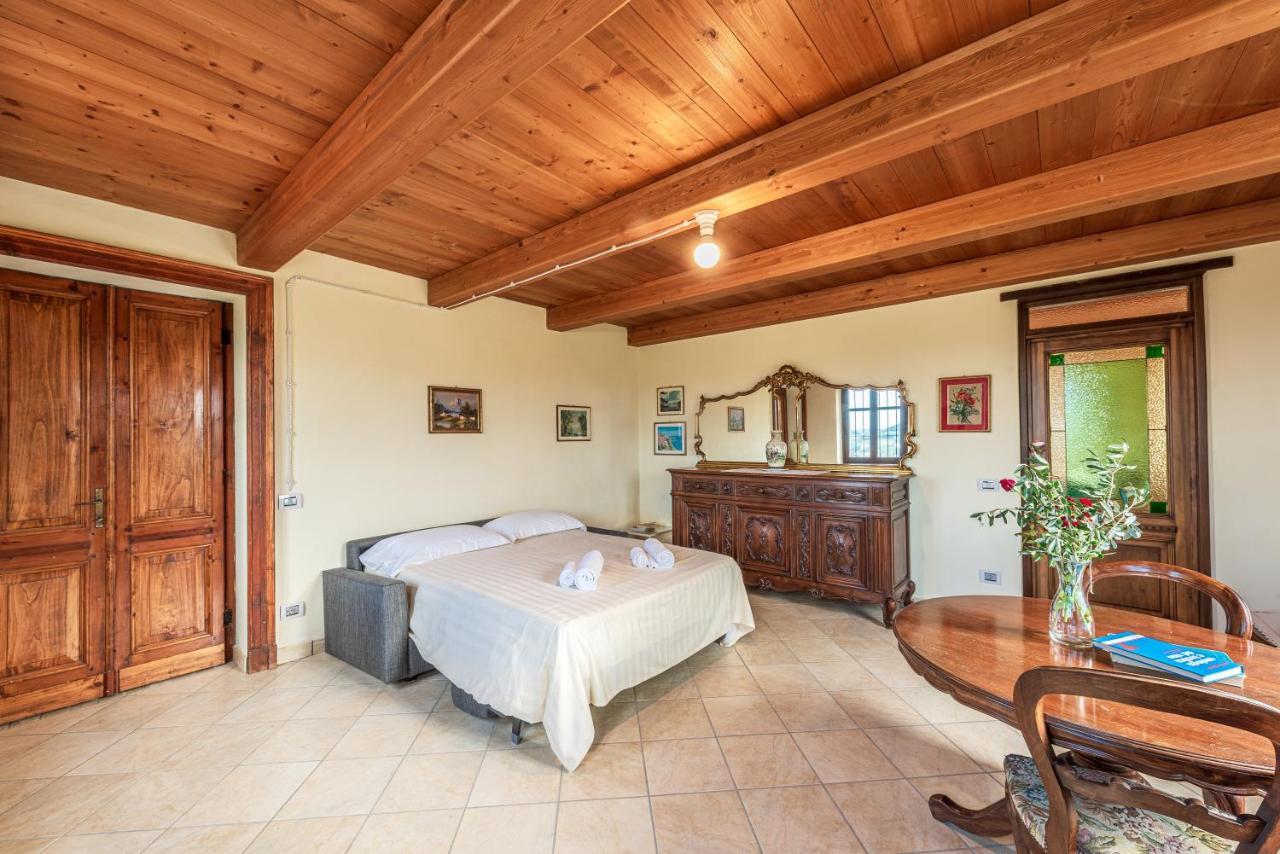 Villa Bricco Paglieri, Entire Villa Alba  Bagian luar foto
