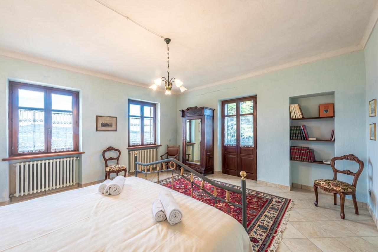 Villa Bricco Paglieri, Entire Villa Alba  Bagian luar foto