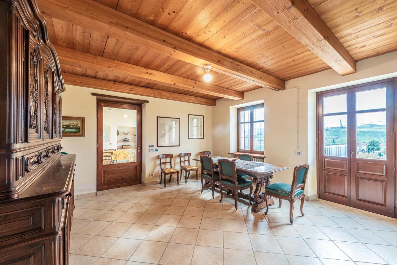 Villa Bricco Paglieri, Entire Villa Alba  Bagian luar foto