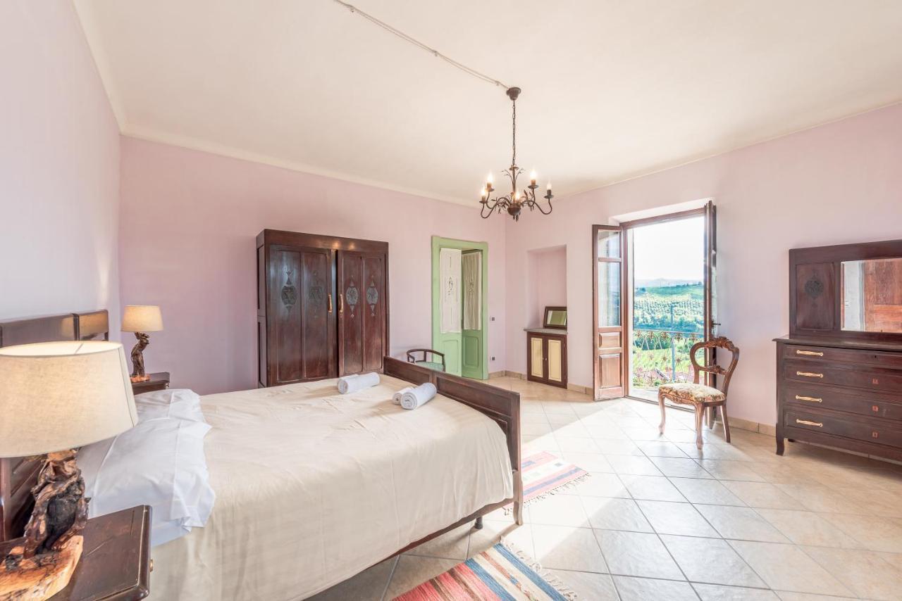 Villa Bricco Paglieri, Entire Villa Alba  Bagian luar foto