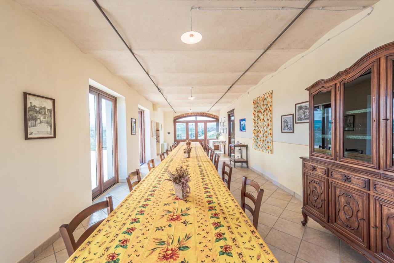 Villa Bricco Paglieri, Entire Villa Alba  Bagian luar foto