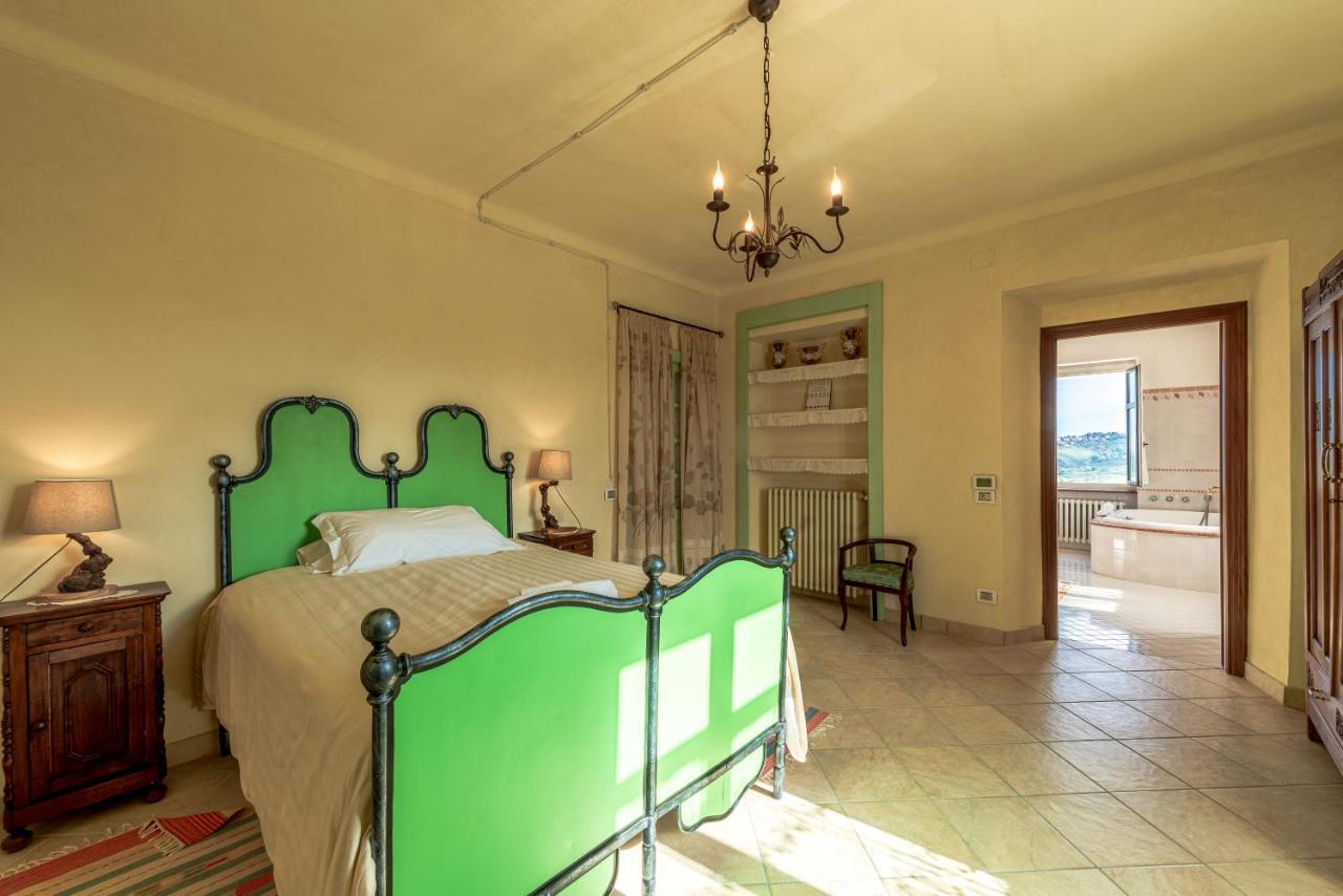 Villa Bricco Paglieri, Entire Villa Alba  Bagian luar foto