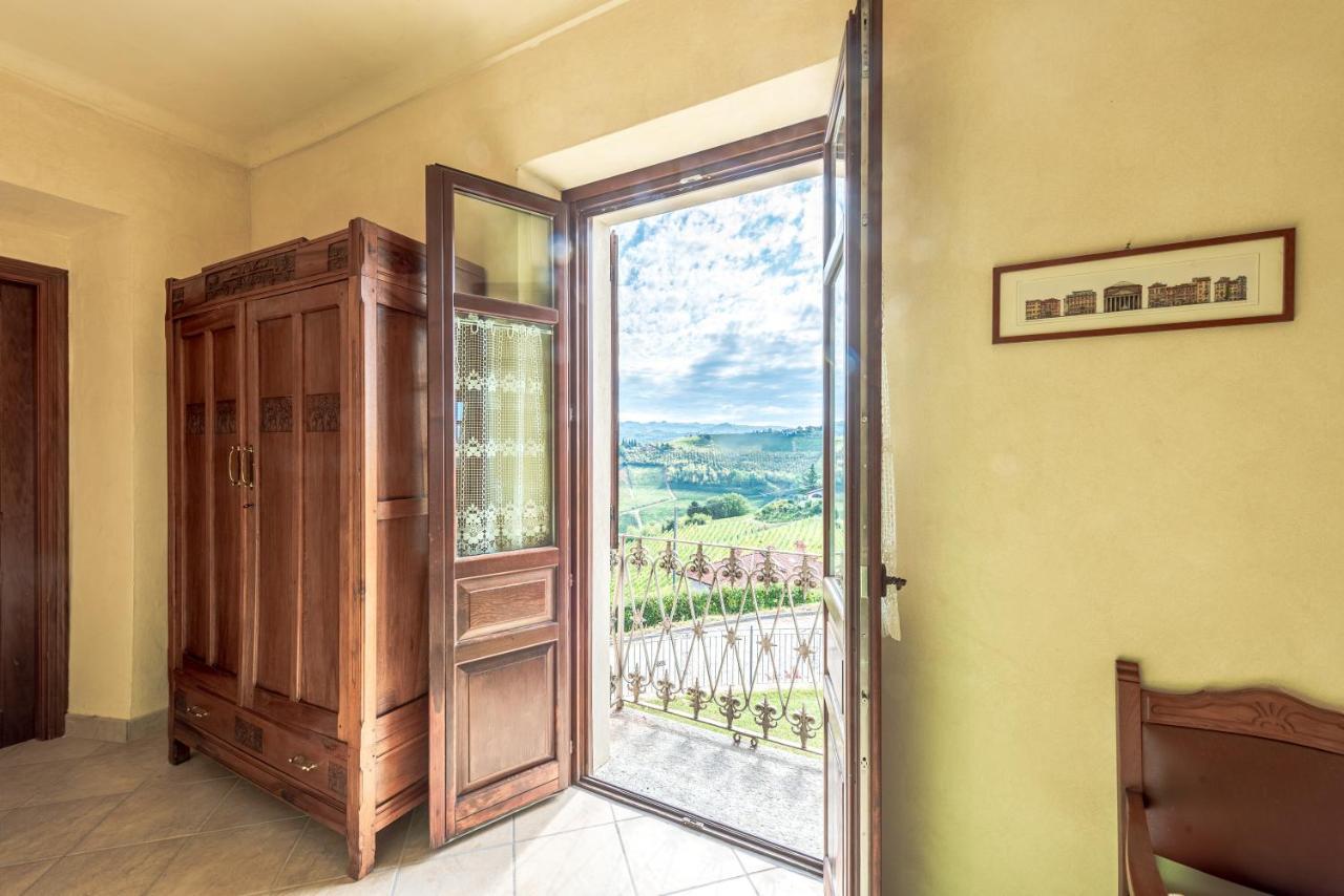 Villa Bricco Paglieri, Entire Villa Alba  Bagian luar foto