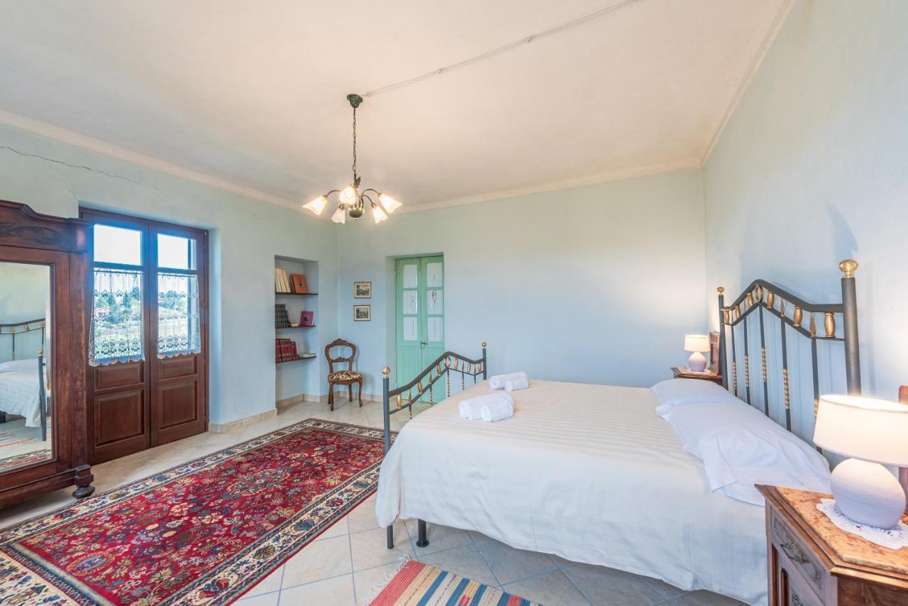 Villa Bricco Paglieri, Entire Villa Alba  Bagian luar foto