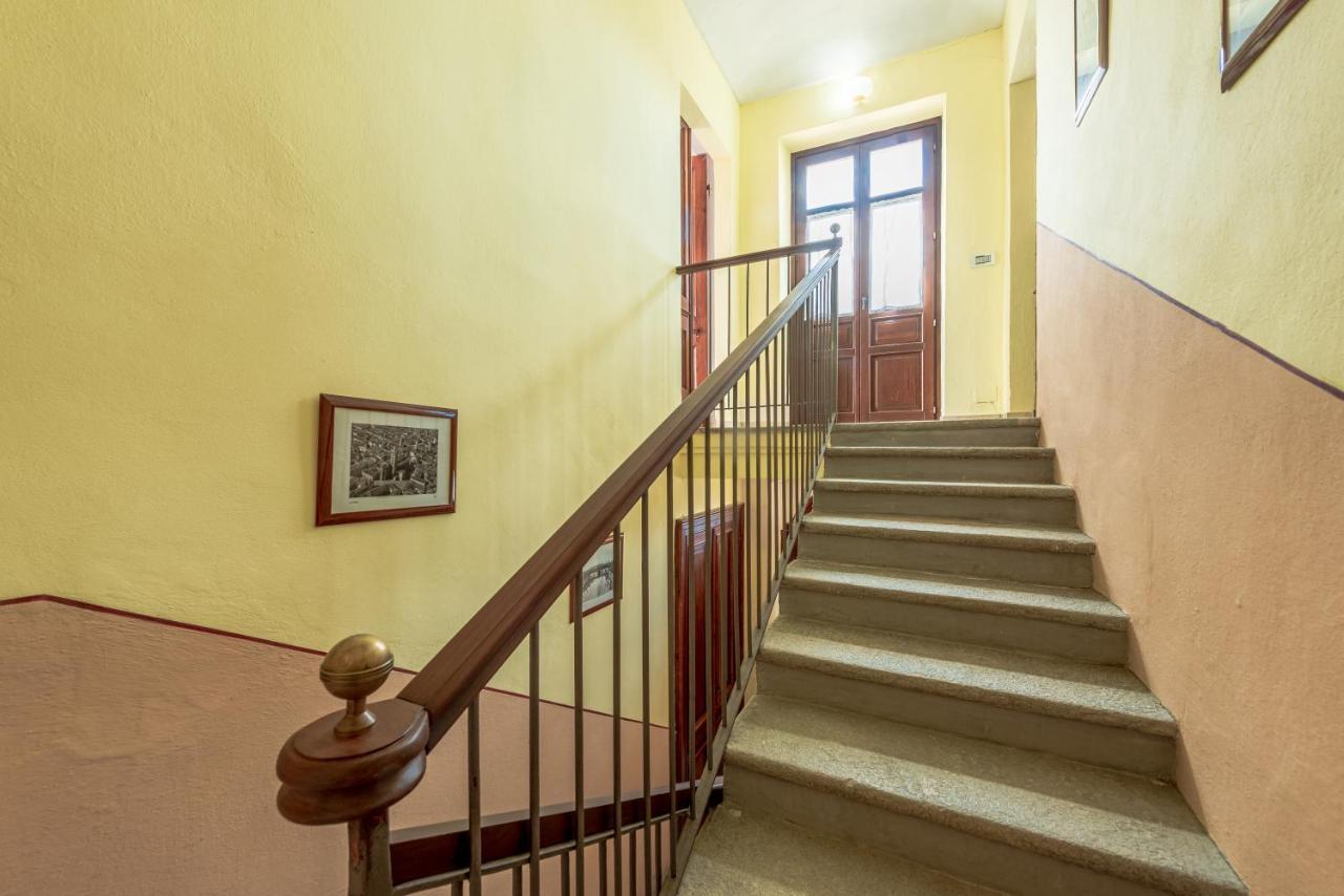 Villa Bricco Paglieri, Entire Villa Alba  Bagian luar foto